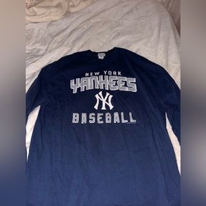 New York Yankees men’s long sleeve shirt size xl